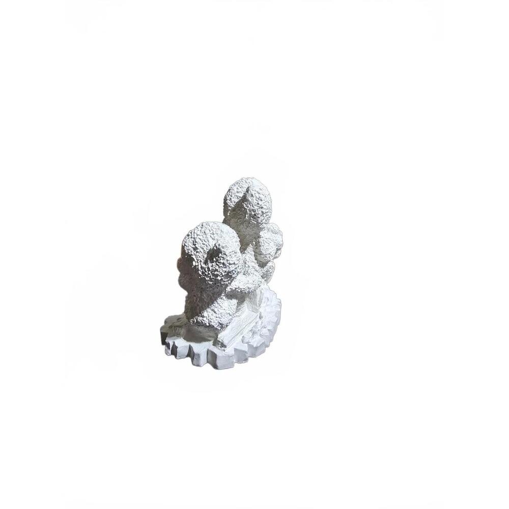 Vintage Ceramic Figurine of Two  Eskimo Children Sledding - Picture 3 of 5